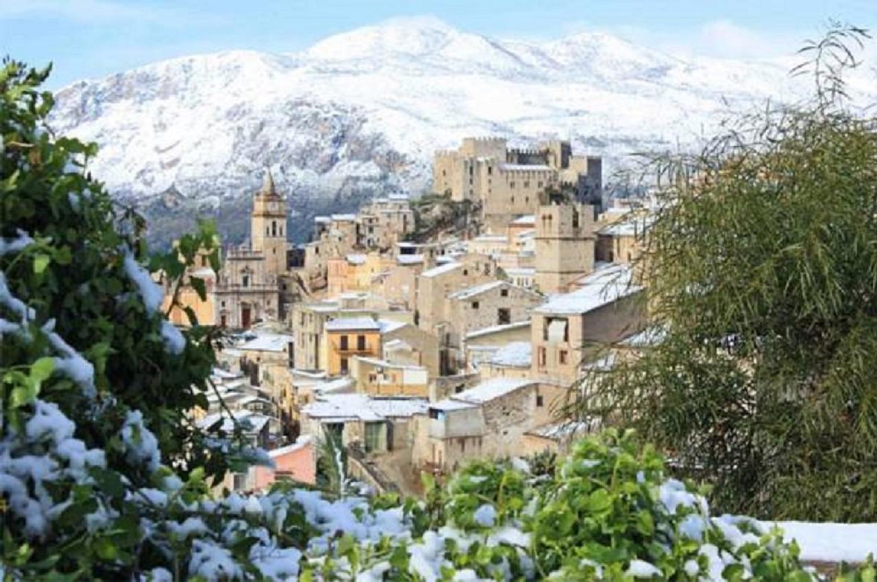 Villetta In Centro Storico Caccamo 외부 사진